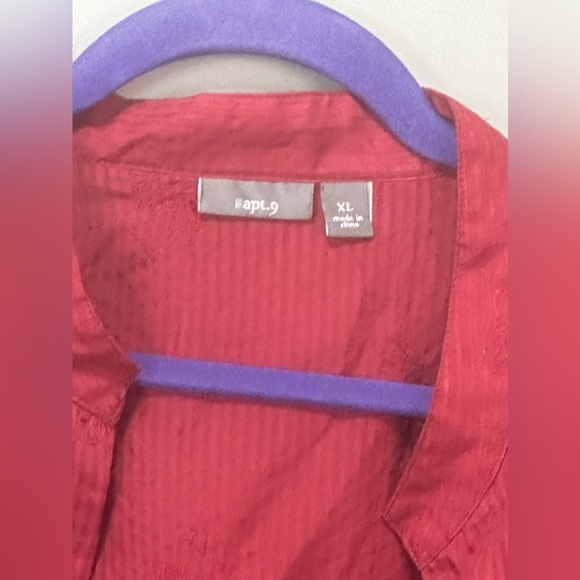 Apt. 9 Button Up Sort sleeved Shirt Size XL - Picture 2 of 3